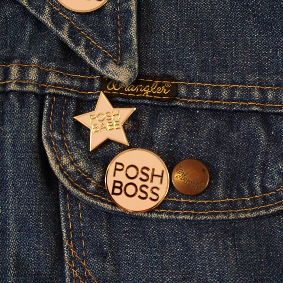 POSH BABE PIN 1” ROSE GOLD LIMITED EDITION ART NWT - Picture 8 of 8